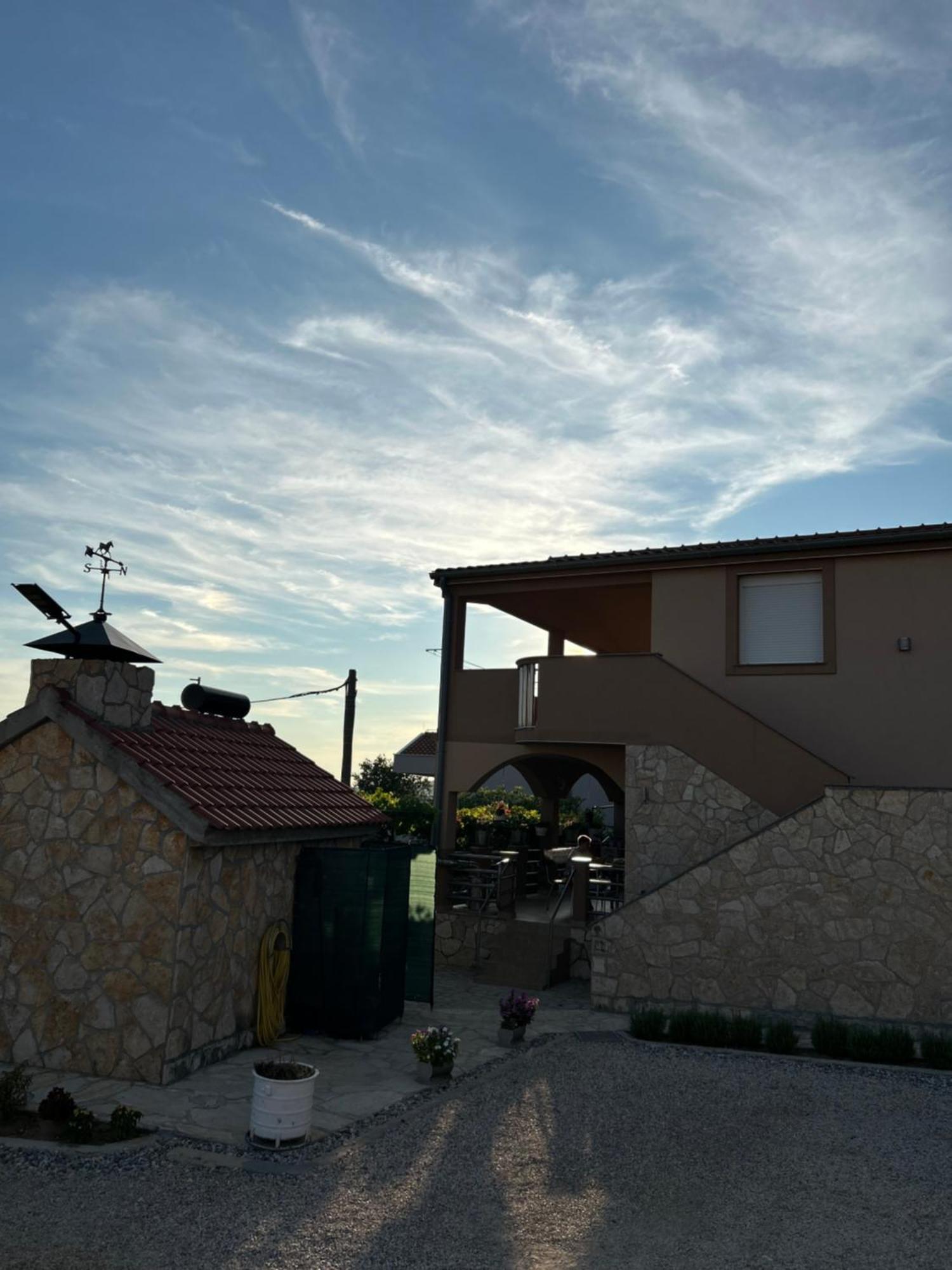 Danisacroatia Apartment Maslenica Exterior photo